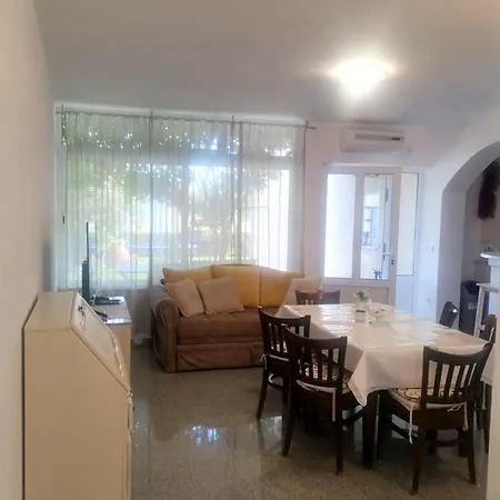 32706 - Radmila Apartmán