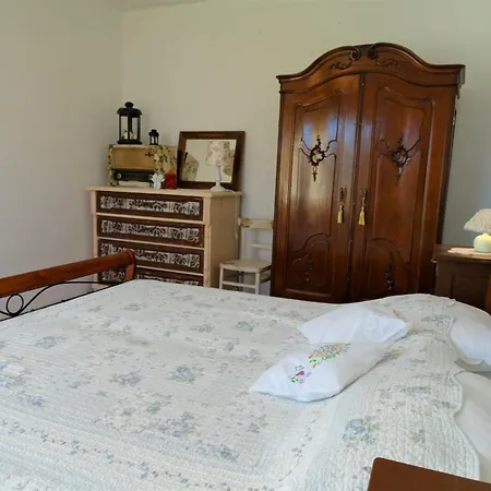 32706 - Radmila * Novi Vinodolski