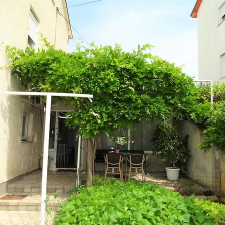 32706 - Radmila * Novi Vinodolski